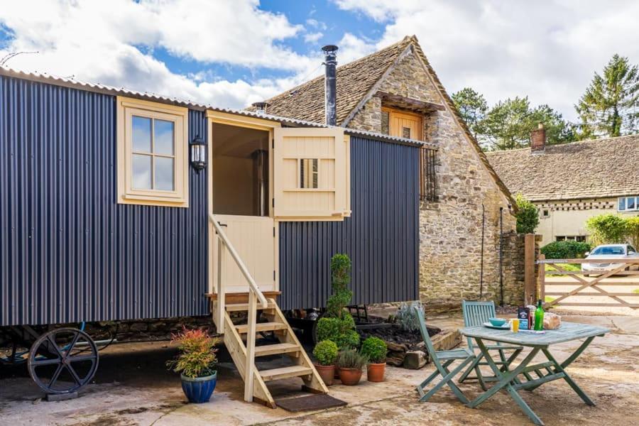 Вілла The Baytree Shepherds Hut Стоунгаус Екстер'єр фото
